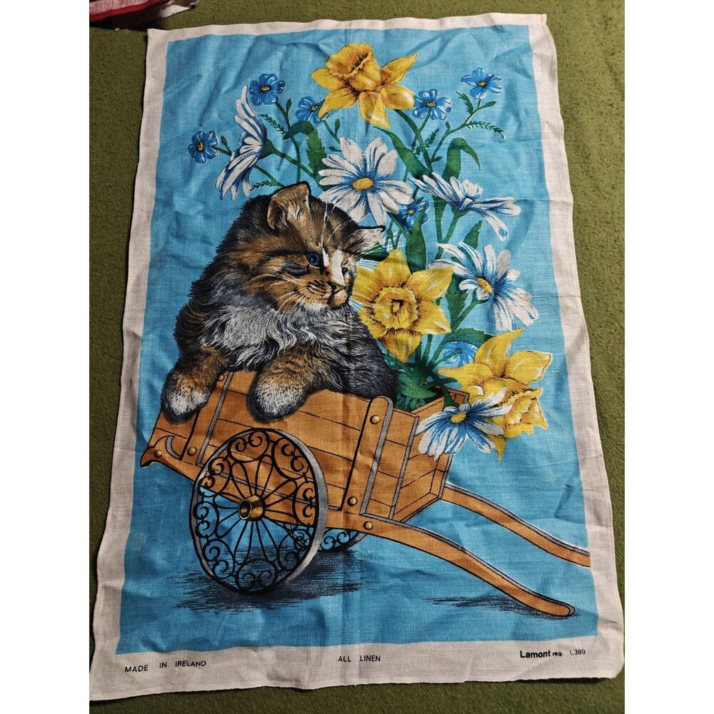 Vintage LAMONT Color Fast Irish Linen Tea Towel Cat Art